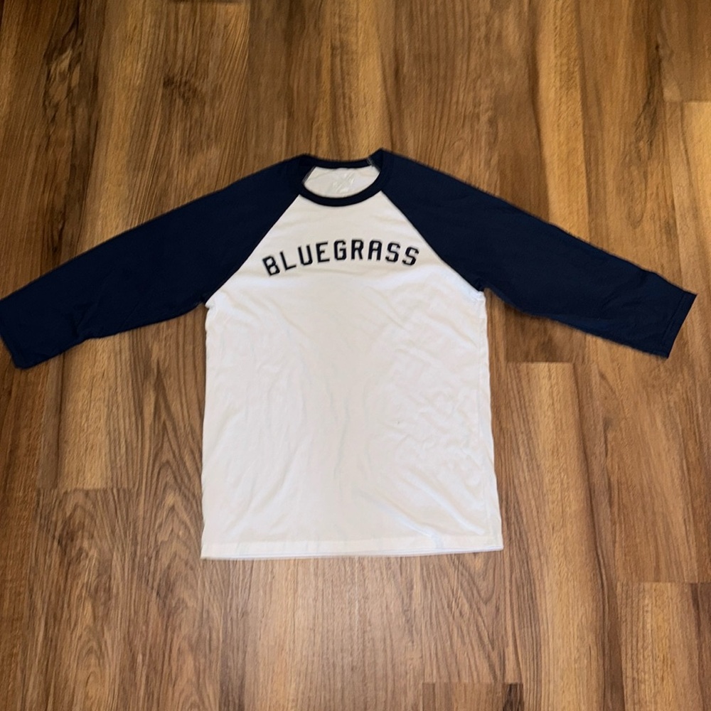 Women’s Kentucky Bluegrass raglan with navy sleeves